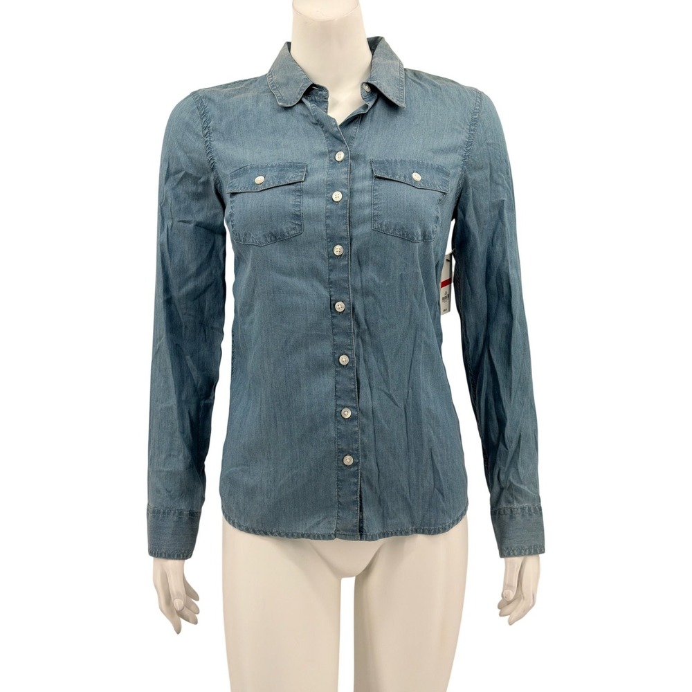 Crown & Ivy Top Womens XS Blue Chambray Button Up Preppy Classic Country Lyocell